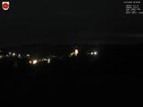 04 : 00