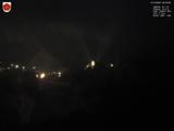 02 : 00