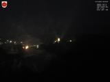 03 : 00