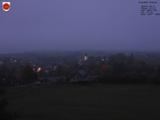 07 : 04