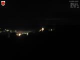 23 : 04