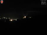 03 : 32