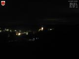 21 : 00
