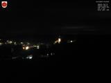 21 : 04