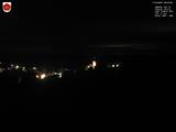 03 : 00