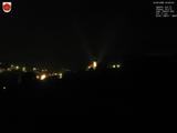 03 : 00