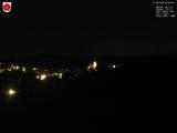 23 : 00