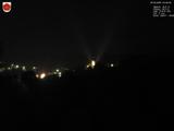 03 : 32