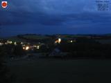 22 : 08