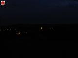 22 : 00