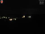 03 : 00