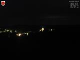 03 : 32