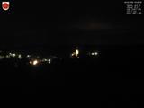 23 : 00