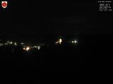 03 : 00
