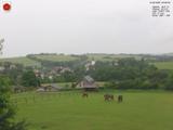 09 : 00