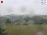 09 : 00
