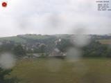 09 : 36