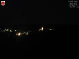 03 : 32