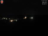 23 : 00