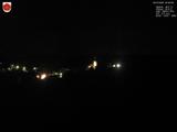 03 : 00