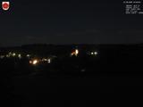 03 : 00