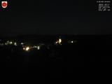 22 : 04