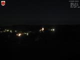 23 : 00