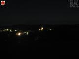 23 : 04