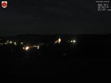 03 : 00