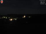 03 : 32