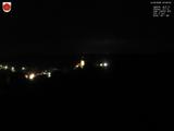 23 : 00