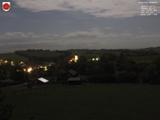 02 : 00