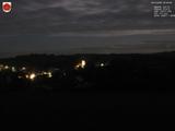 04 : 32