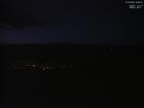 22 : 08