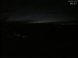 03 : 32