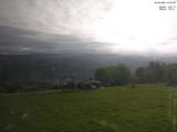 07 : 00