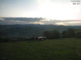 05 : 48