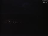 22 : 04