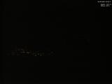 22 : 00