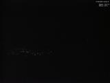 23 : 04