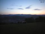 05 : 44