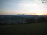 06 : 19