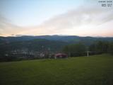 19 : 44
