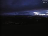 05 : 32