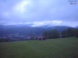 06 : 00