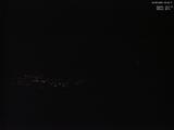 22 : 04
