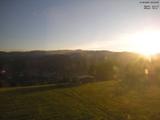 06 : 44
