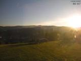 06 : 48
