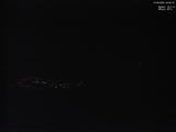 22 : 00
