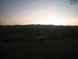 05 : 32
